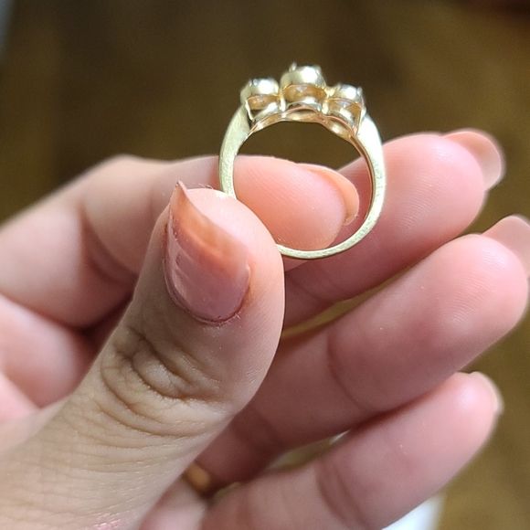 engagement ring - Picture 4 of 5